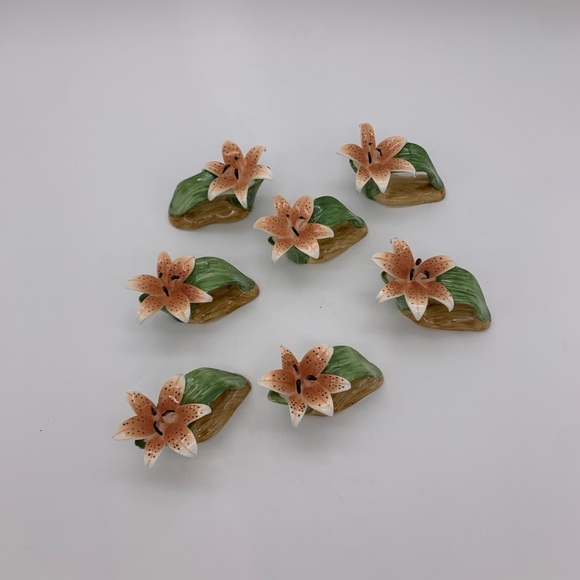 Set Of 7 1986 Vintage Pia Tiger Lilies Peach Bone China Napkin Ring Holders - Picture 3 of 8